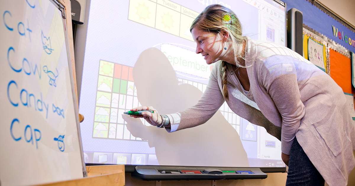 Explore two interactive whiteboards: SMART Board MX Series and WMB Crystal UHD 4K Signage Flip Pro.
